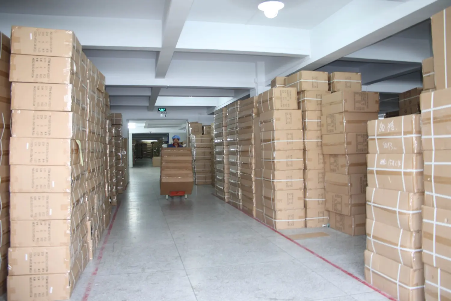 مصنع تشنجي للألعاب_مستودع_تشينجي